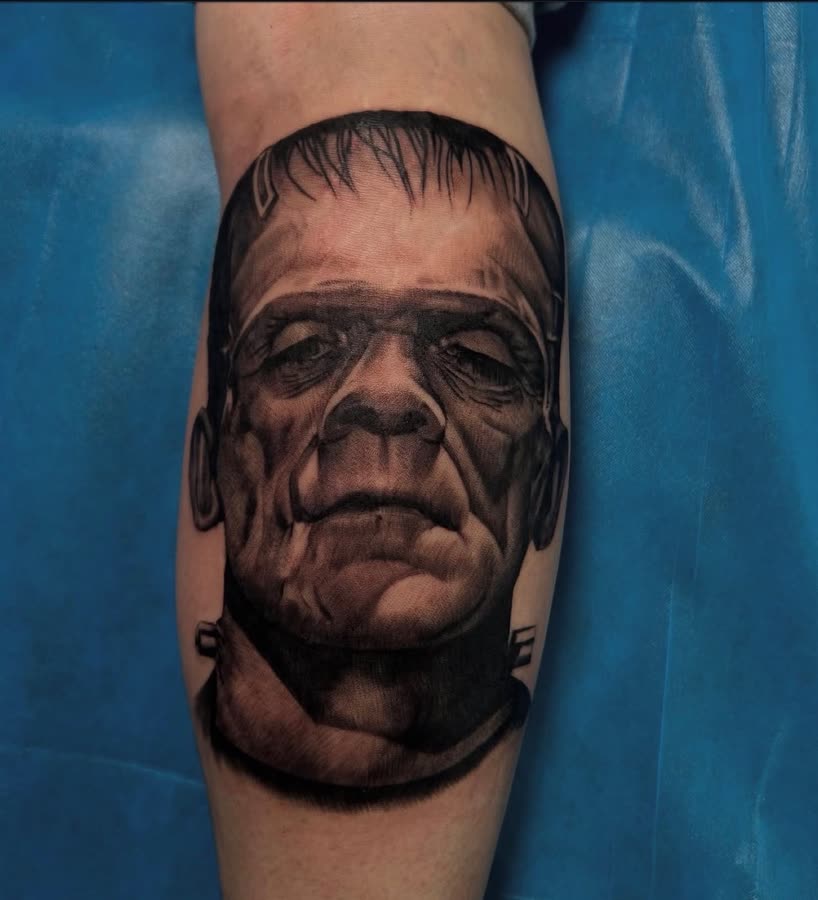 Fresh tattoo work by Tony Raz